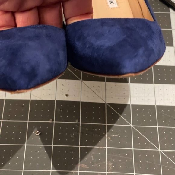 Manolo Blahnik Blue suede pumps like New - Picture 4 of 9